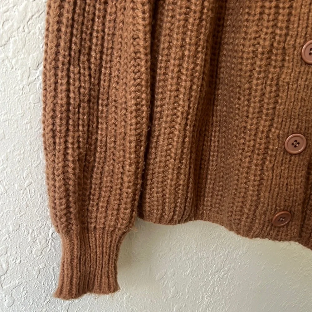 Cozy Brown Knit Sweater - Picture 3 of 3